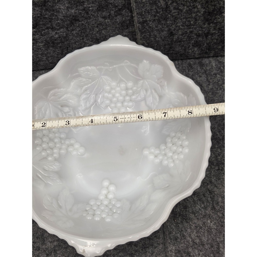 Vintage Anchor Hocking Milk Glass Grape and Leaves Bowl - Picture 5 of 7